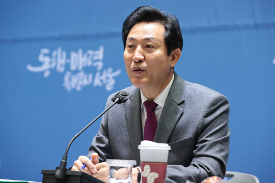 오세훈 서울시장이 30일 오전 서울시청에서 신년 기자간담회를 열고 있다.  <사진=연합뉴스>